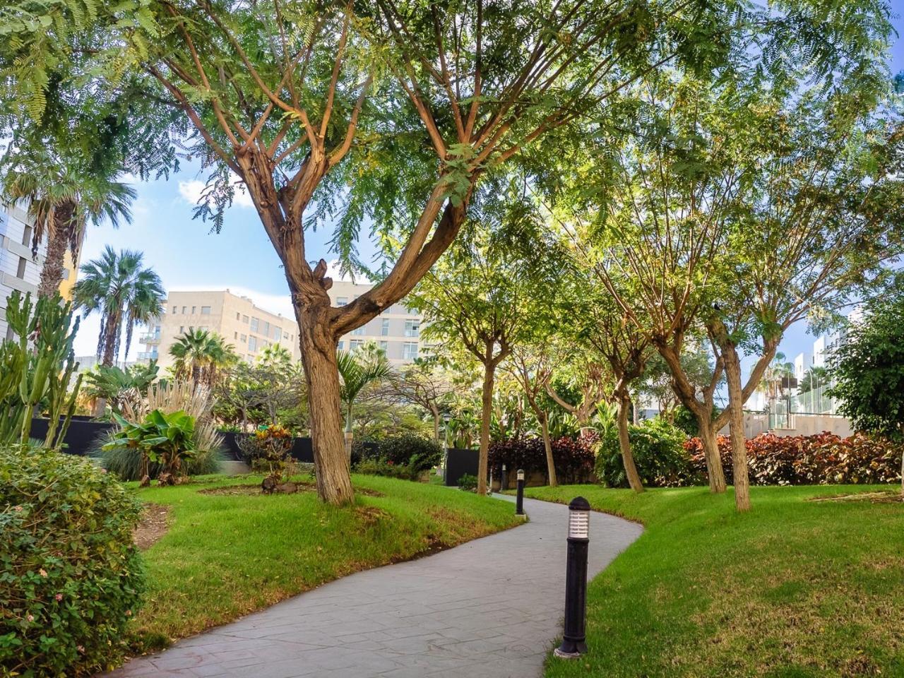 Apartment Abora Garden With Terrace, Pool, Extensive Gardens And Free Parking ลาสปัลมาส เด กรานคานาเรีย ภายนอก รูปภาพ